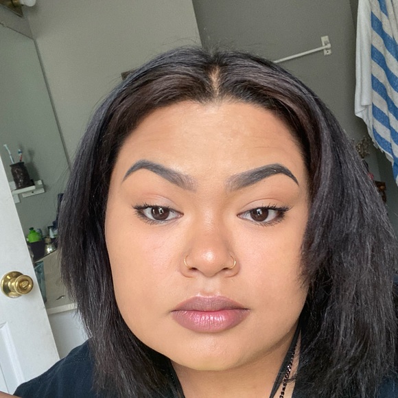 Meet your Posher, Briana - Picture 1 of 1